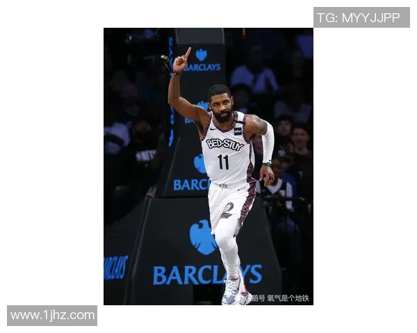 特雷杨引领新一代篮球风潮展现个人魅力与团队精神的完美结合