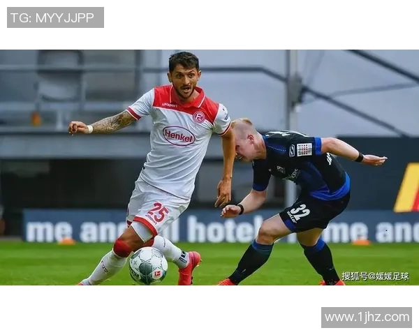 雷根斯堡与菲尔特的激烈对决展现足球魅力与团队精神